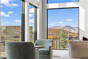Sitting room with a mountain view