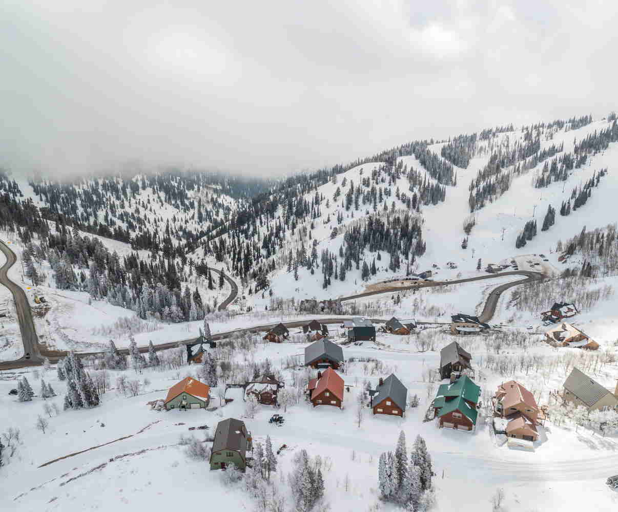 6801 E 6725 N Eden UT (1841770) Mountain Luxury