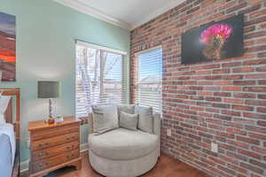 accent brick wall in Master