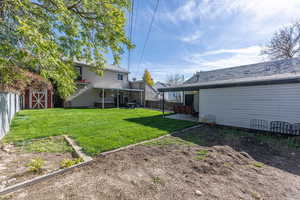 View of yard featuring a storage shed