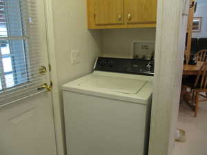 Laundry area with washer / dryer