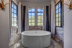 Upper Level Master Bath