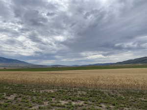 View of mountain feature