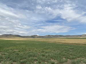 View of mountain feature