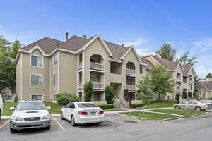 Photo 1 of 1212 E WATERSIDE CV #31