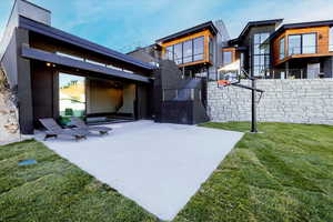 Indoor/outdoor pool and basketball area