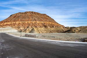 View of mountain feature