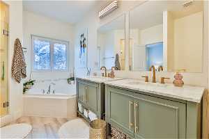 Master Bathroom with independent shower and bath, and dual vanity