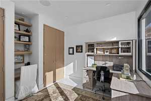 Sewing room/office