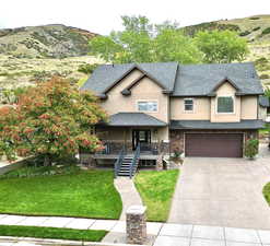 Photo 1 of 647 S ISLAND VIEW DR