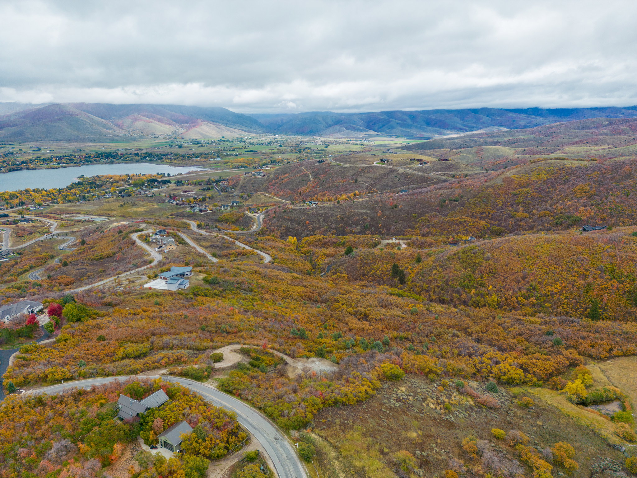 Aerial view with a water and mountain view