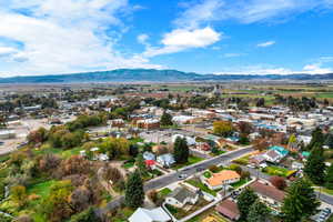 Drone / aerial view featuring a mountain view