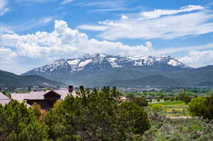 View of mountain feature