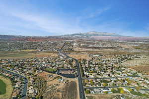 Bird's eye view featuring a mountain view