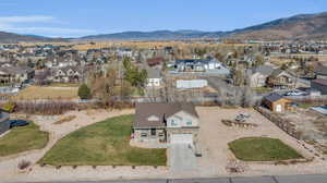 Bird's eye view featuring a mountain view