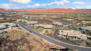 Aerial view with a mountain view