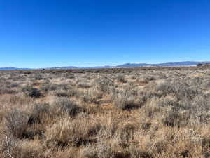 View of mountain feature