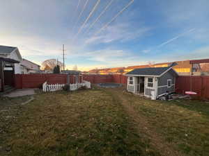 Back yard - Shed, trampoline and garden