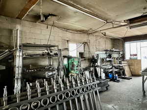 inside workshop 4