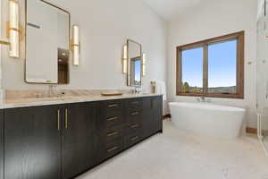 Grand Master Bath