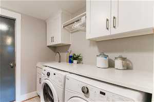Laundry room, with access to cold storage