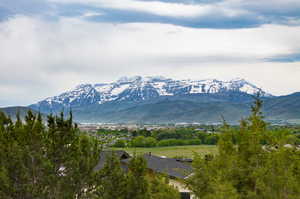 View of mountain feature