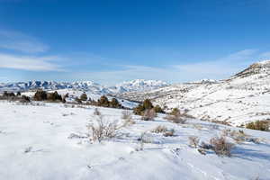 View of mountain feature