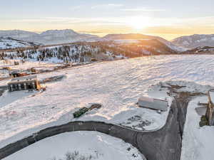 View of mountain feature