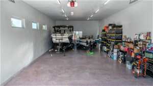 Garage (2,458 sq feet) RV/Boat + 3 Car
