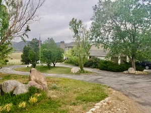 View of home's community featuring a mountain view