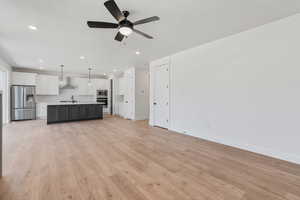Photo 6 of 1276  WEST VIEW DR