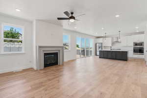 Photo 5 of 1276  WEST VIEW DR