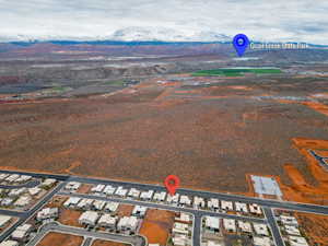 Aerial view with a mountain view