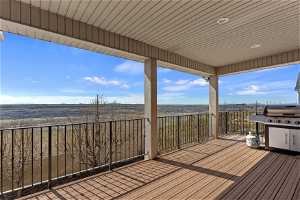 Entertain and enjoy on this additional 20' deck