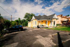 View of front of house with a porch