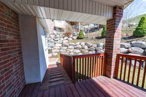 Covered Deck w/ ramp
