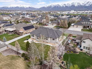 Bird's eye view with a mountain view