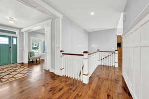 Front Entryway/Hardwood Flooring