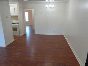 Photo 4 of 410 E CREEKSIDE CIR #D