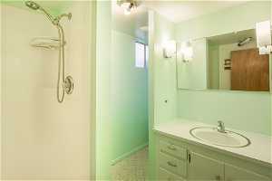 Downstairs 3/4 bath w/large vanity