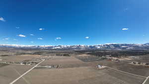 Bird's eye view with a mountain view