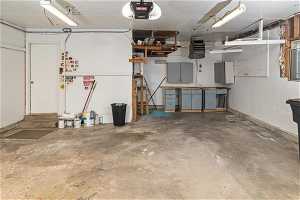 Heated Garage, Oversized 2 Car Garage w Work Bench,  50 amp svc inside garage