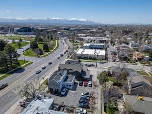 Drone / aerial view featuring a mountain view