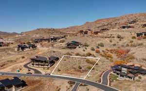 Drone / aerial view featuring a mountain view