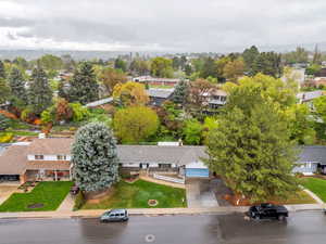 Birds eye view of property