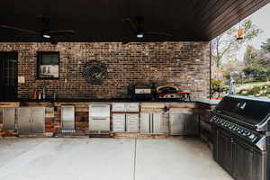 Outdoor Kitchen