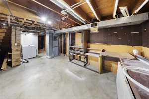 Basement with washer / clothes dryer area