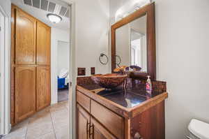 Guest Full Bathroom