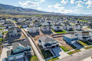 Bird's eye view featuring a mountain view