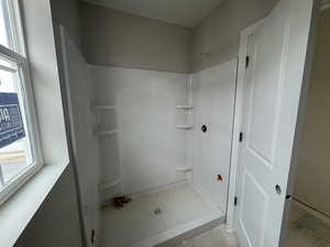 Bathroom with walk in shower on level 3